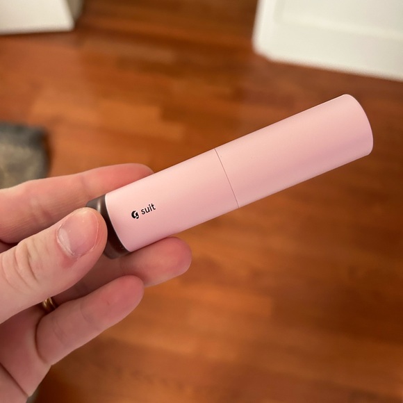 NWT Glossier G Suit Soft Touch Matte Liquid Lip Crème - Picture 5 of 9